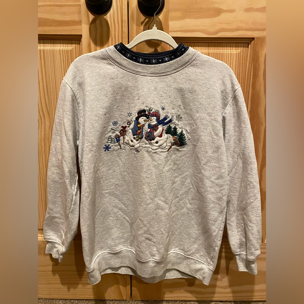 Bobbie brooks Christmas sweater with snowflake collar size m